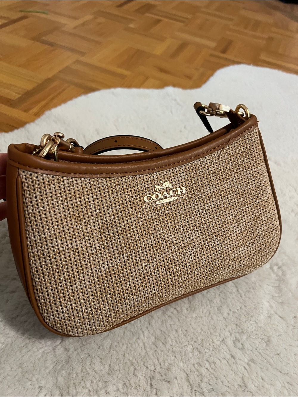 Coach Teri Tan Straw crossbody /shoulder Bag with Gold Hardware